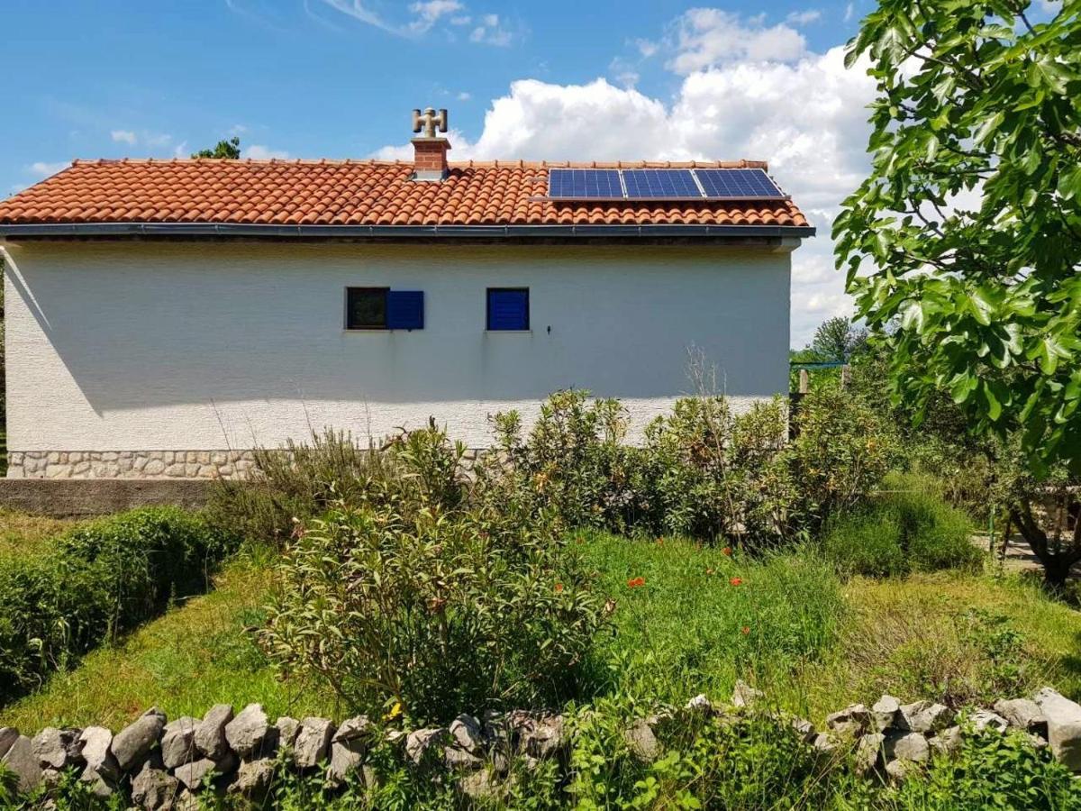Villa Ecohouse Oliveglia à Šilo Extérieur photo