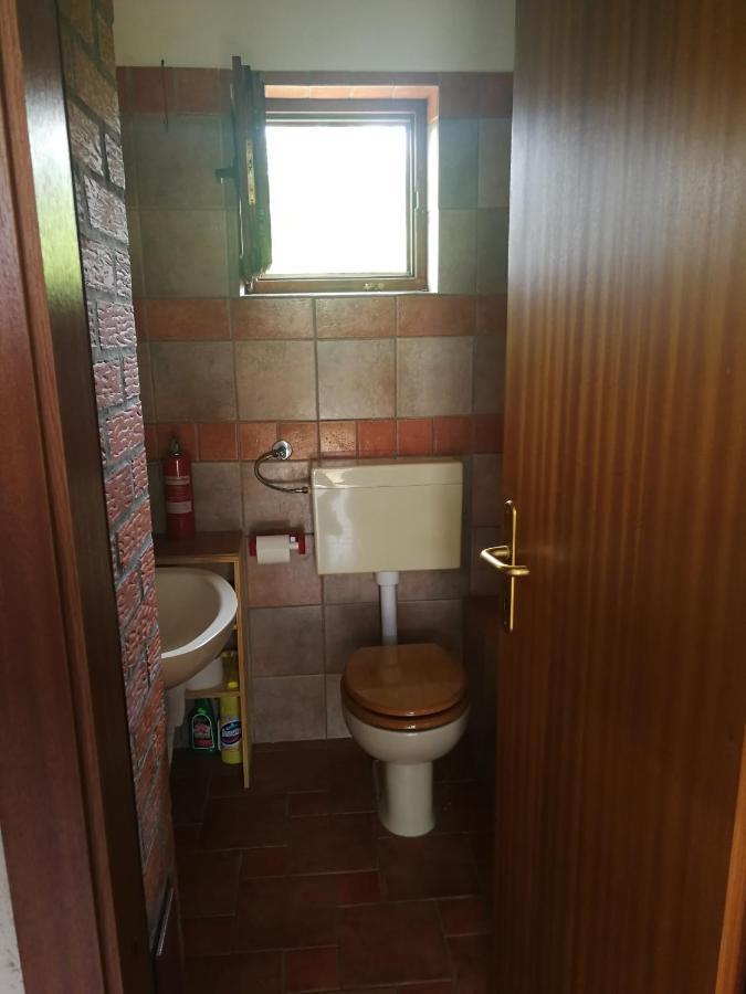 Villa Ecohouse Oliveglia à Šilo Extérieur photo